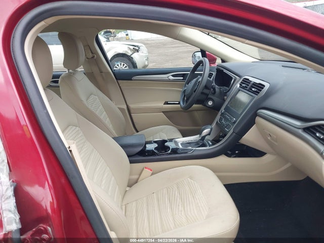 3FA6P0H79GR210104 Ford FUSION SE
