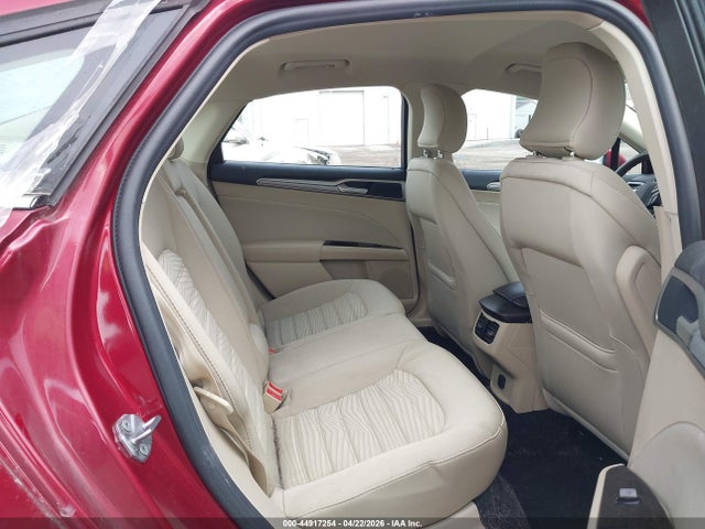 3FA6P0H79GR210104 Ford FUSION SE