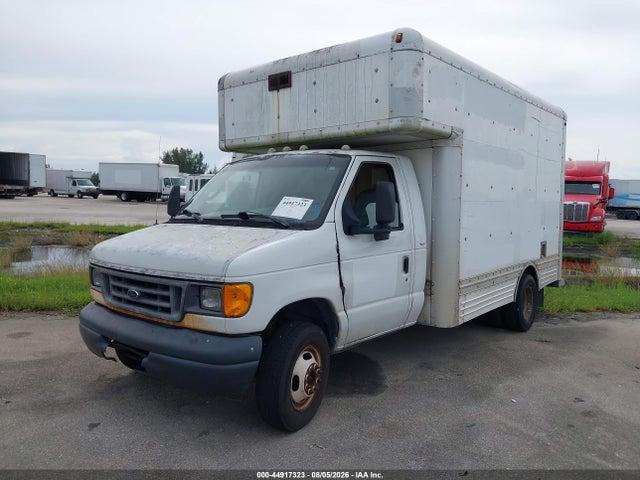 44917323 :رقم المزاد ، 1FDXE45S37DA09520 vin ، 2007 Ford E-450 Cutaway مزاد بيع