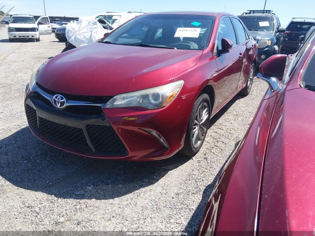 44917326 :رقم المزاد ، 4T1BF1FK6HU793942 vin ، 2017 Toyota Camry Se مزاد بيع