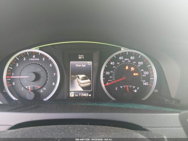 44917326 :رقم المزاد ، 4T1BF1FK6HU793942 vin ، 2017 Toyota Camry Se مزاد بيع