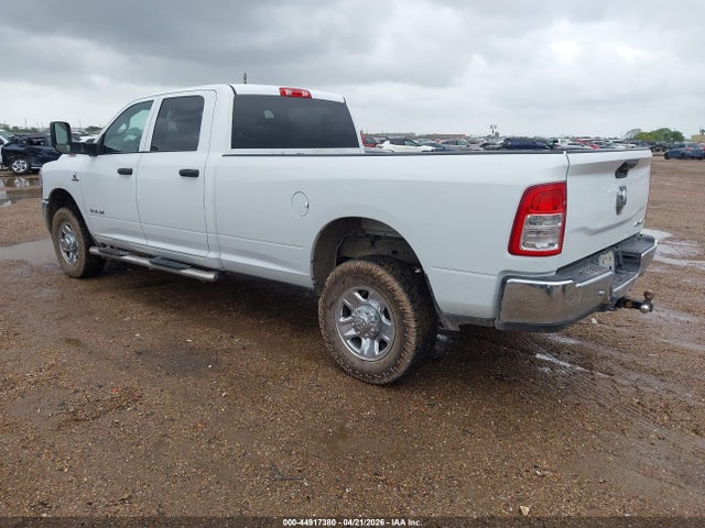 44917380 :رقم المزاد ، 3C6UR5HLXNG322805 vin ، 2022 Ram 2500 Tradesman  4x4 8' Box مزاد بيع
