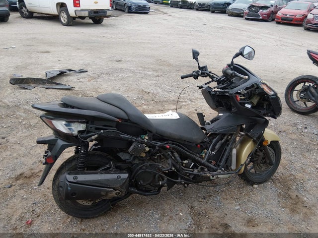 44917452 :رقم المزاد ، MLHNF0418E5000200 vin ، 2014 Honda Nss300 A مزاد بيع