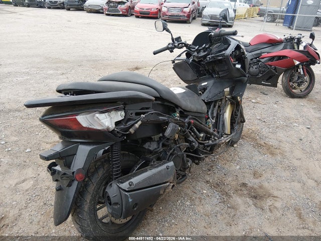 44917452 :رقم المزاد ، MLHNF0418E5000200 vin ، 2014 Honda Nss300 A مزاد بيع