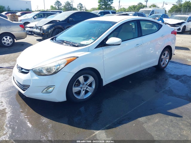 2013 Hyundai Elantra Gls მანქანა იყიდება აუქციონზე, vin: 5NPDH4AEXDH390092, აუქციონის ნომერი: 44917506