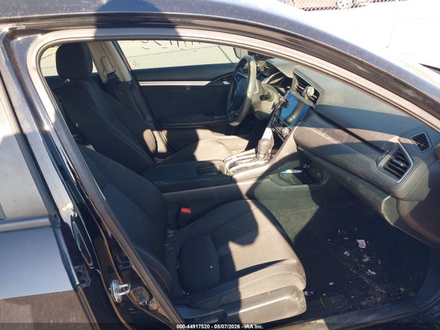Продажа на аукционе авто 2017 Honda Civic Ex, vin: 19XFC2F84HE069674, номер лота: 44917520