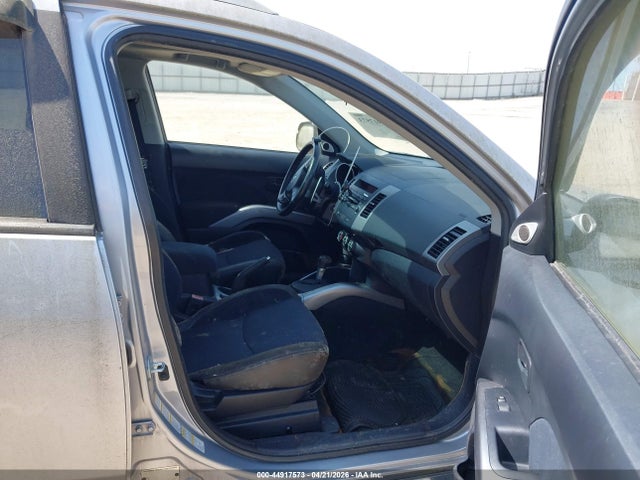 Продаж на аукціоні авто 2008 Mitsubishi Outlander Se, vin: JA4LT31W08Z015575, номер лоту: 44917573