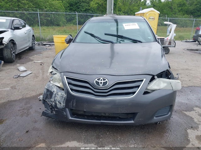 44917591 :رقم المزاد ، 4T4BF3EK6BR194226 vin ، 2011 Toyota Camry Le مزاد بيع
