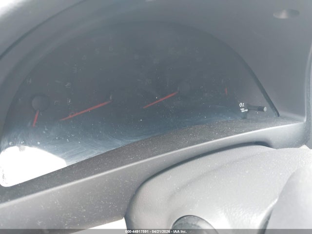 44917591 :رقم المزاد ، 4T4BF3EK6BR194226 vin ، 2011 Toyota Camry Le مزاد بيع