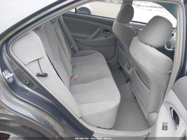 44917591 :رقم المزاد ، 4T4BF3EK6BR194226 vin ، 2011 Toyota Camry Le مزاد بيع