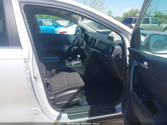 Продажа на аукционе авто 2017 Kia Sportage Lx, vin: KNDPM3AC4H7234867, номер лота: 44917599