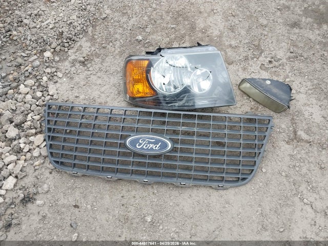 2004 Ford Expedition Xlt მანქანა იყიდება აუქციონზე, vin: 1FMRU15W44LB26344, აუქციონის ნომერი: 44917641
