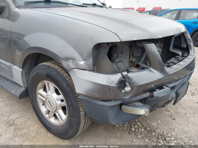 2004 Ford Expedition Xlt მანქანა იყიდება აუქციონზე, vin: 1FMRU15W44LB26344, აუქციონის ნომერი: 44917641