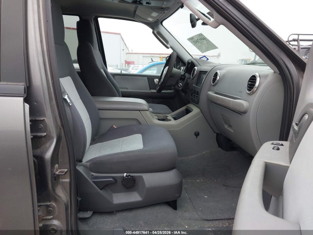 2004 Ford Expedition Xlt მანქანა იყიდება აუქციონზე, vin: 1FMRU15W44LB26344, აუქციონის ნომერი: 44917641