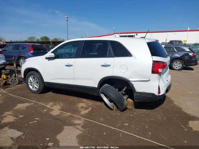 2015 Kia Sorento Lx მანქანა იყიდება აუქციონზე, vin: 5XYKT3A69FG629117, აუქციონის ნომერი: 44917703