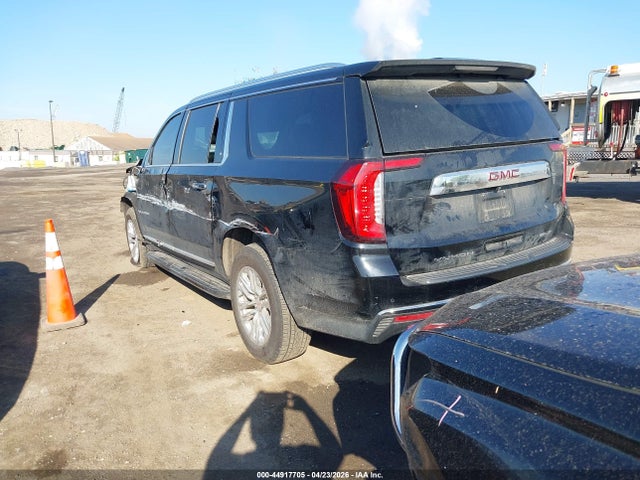 44917705 :رقم المزاد ، 1GKS2GKDXNR306559 vin ، 2022 Gmc Yukon Xl 4wd Slt مزاد بيع