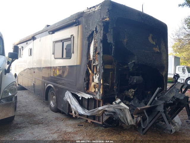 44917761 :رقم المزاد ، 4VZBN239XYC036268 vin ، 2000 Spartan Motors Motorhome 4vz مزاد بيع