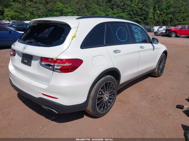 2017 Mercedes-benz Glc 300 მანქანა იყიდება აუქციონზე, vin: WDC0G4JB1HF134392, აუქციონის ნომერი: 44917763