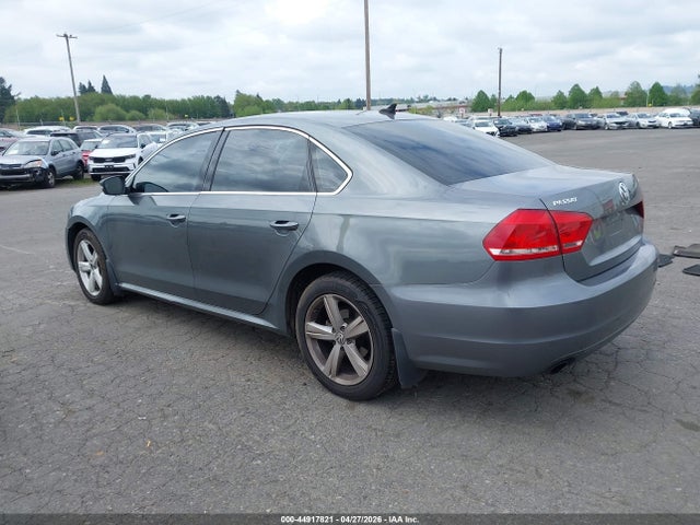 44917821 :رقم المزاد ، 1VWBT7A38FC028988 vin ، 2015 Volkswagen Passat 1.8t Se مزاد بيع