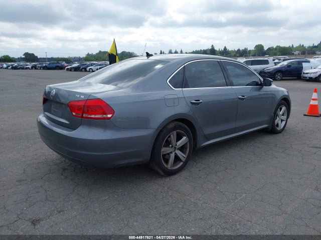 44917821 :رقم المزاد ، 1VWBT7A38FC028988 vin ، 2015 Volkswagen Passat 1.8t Se مزاد بيع