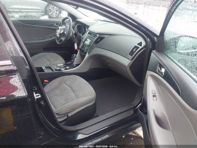 2014 Hyundai Sonata Gls მანქანა იყიდება აუქციონზე, vin: 5NPEB4AC0EH891806, აუქციონის ნომერი: 44917901