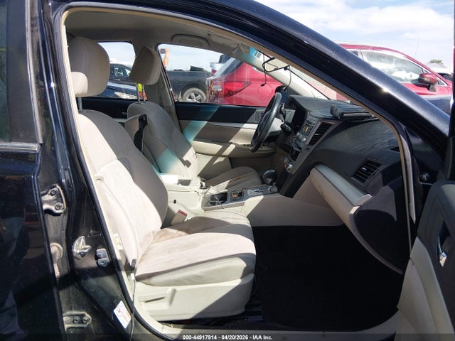 2013 Subaru Legacy 2.5i Premium მანქანა იყიდება აუქციონზე, vin: 4S3BMCC68D3017132, აუქციონის ნომერი: 44917914