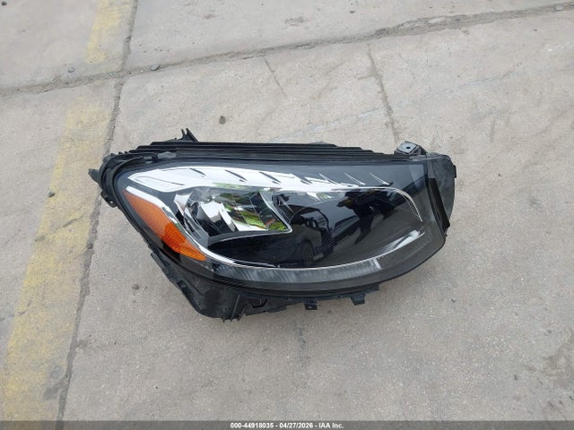 44918035 :رقم المزاد ، WDC0G4JB1KV174677 vin ، 2019 Mercedes-benz Glc 300 مزاد بيع