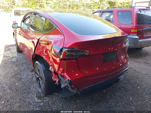 Продажа на аукционе авто 2024 Tesla Model Y Long Range Dual Motor All-wheel Drive, vin: 7SAYGDEE2RF158142, номер лота: 44918080