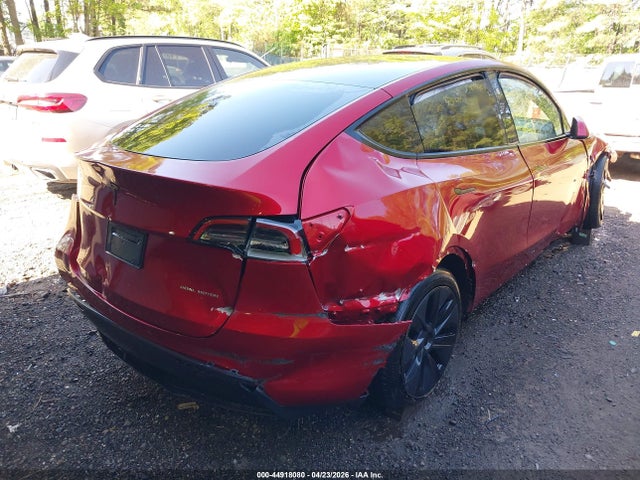 Продажа на аукционе авто 2024 Tesla Model Y Long Range Dual Motor All-wheel Drive, vin: 7SAYGDEE2RF158142, номер лота: 44918080