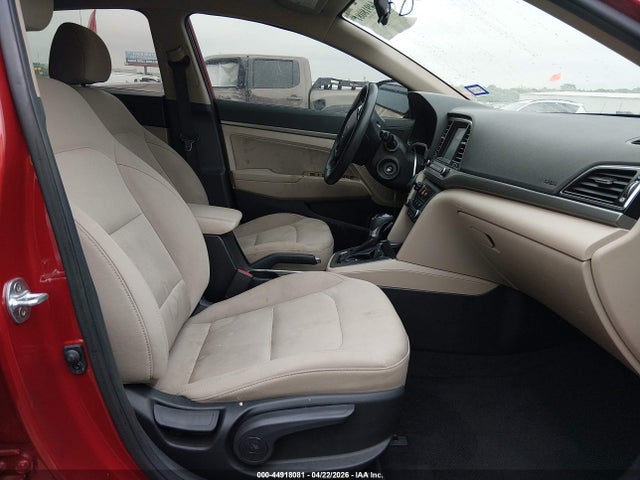 44918081 :رقم المزاد ، 5NPD84LF0JH400601 vin ، 2018 Hyundai Elantra Sel مزاد بيع