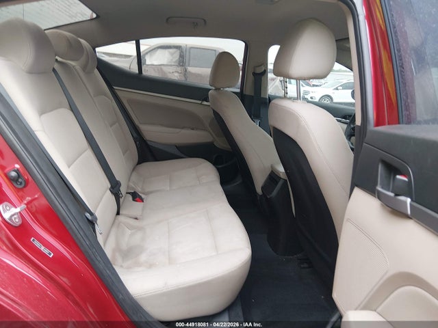 44918081 :رقم المزاد ، 5NPD84LF0JH400601 vin ، 2018 Hyundai Elantra Sel مزاد بيع