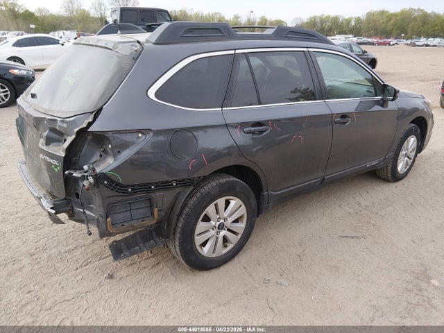 44918088 :رقم المزاد ، 4S4BSAFC3J3351460 vin ، 2018 Subaru Outback 2.5i Premium مزاد بيع