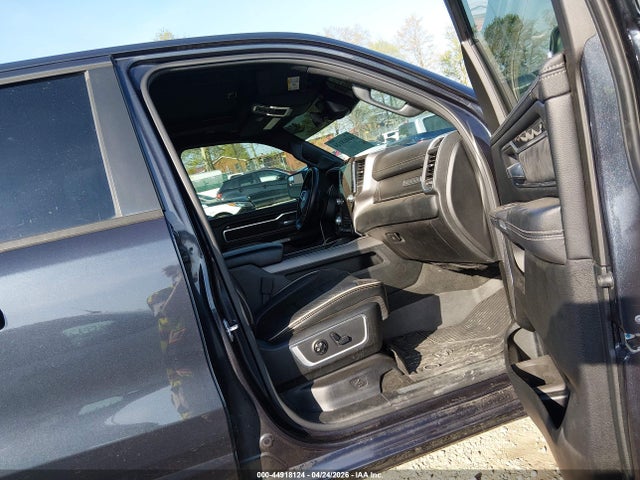 Продажа на аукционе авто 2020 Ram 1500 Laramie  4x4 6'4 Box, vin: 1C6SRFDTXLN123714, номер лота: 44918124