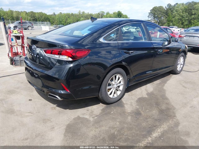 44918133 :رقم المزاد ، 5NPE24AF9JH703675 vin ، 2018 Hyundai Sonata Se مزاد بيع