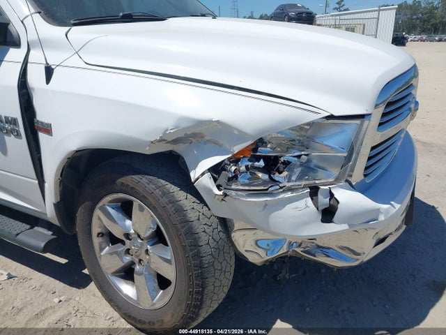 3C6RR7LT5HG777932 RAM 1500 Big Horn 4x4 5&#039;7 Box