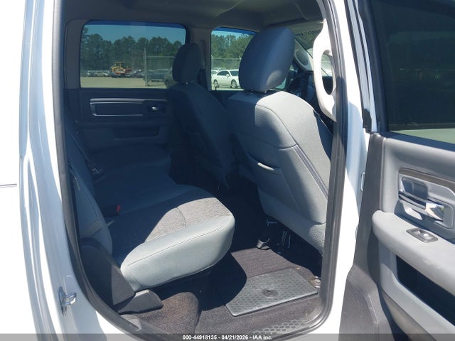 3C6RR7LT5HG777932 RAM 1500 Big Horn 4x4 5&#039;7 Box