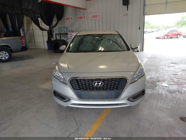 Hyundai Sonata Hybrid Se 2016 KMHE24L18GA040662 Image 12