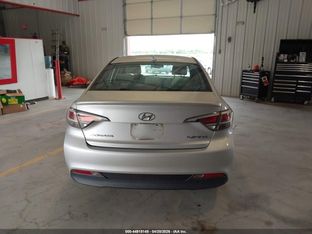 Hyundai Sonata Hybrid Se 2016 KMHE24L18GA040662 Image 16