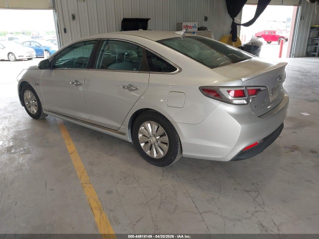 Hyundai Sonata Hybrid Se 2016 KMHE24L18GA040662 Image 3
