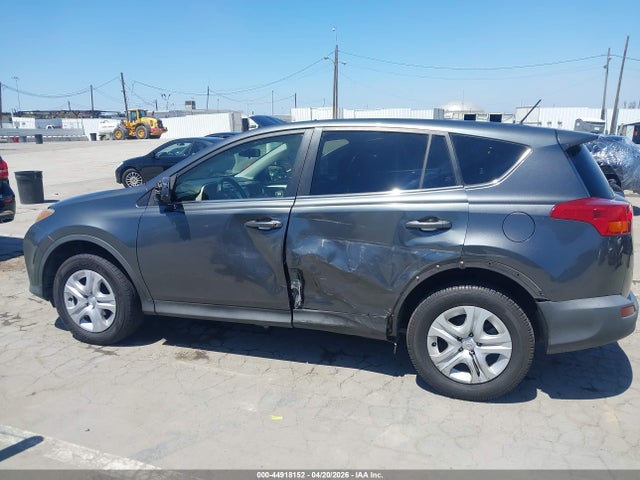 Toyota RAV4 LE 2015 JTMZFREVXFD078947 Image 14