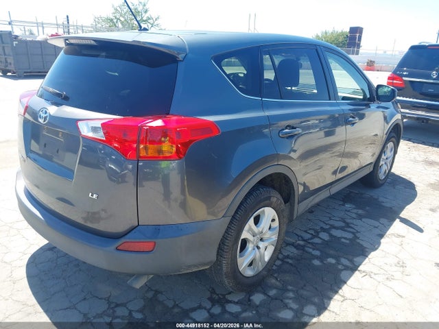 Toyota RAV4 LE 2015 JTMZFREVXFD078947 Image 4