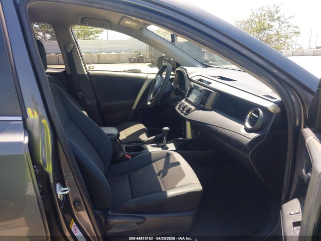 Toyota RAV4 LE 2015 JTMZFREVXFD078947 Image 5