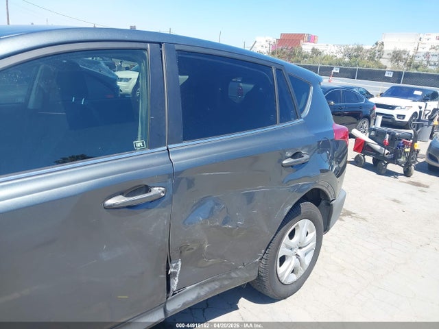 Toyota RAV4 LE 2015 JTMZFREVXFD078947 Image 6