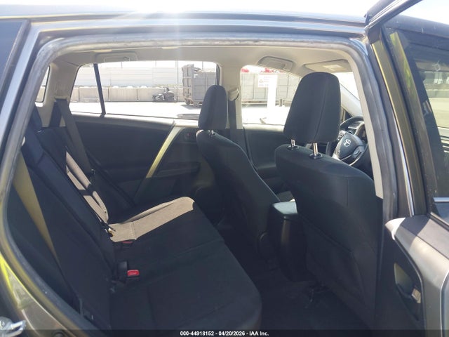 Toyota RAV4 LE 2015 JTMZFREVXFD078947 Image 8