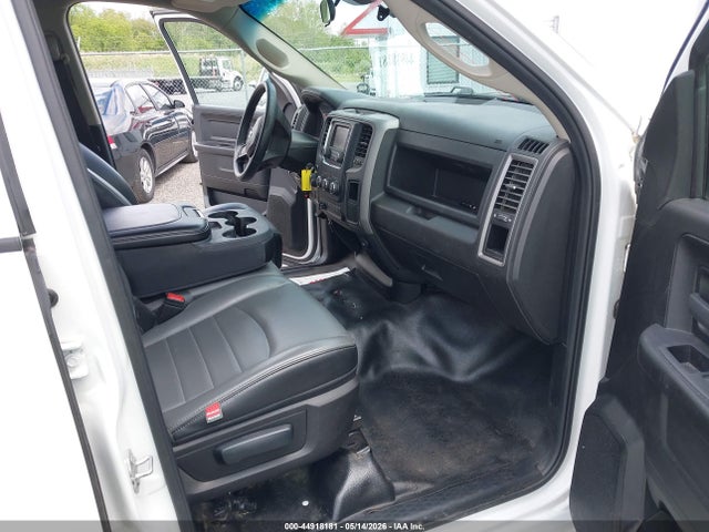 44918181 :رقم المزاد ، 1C6RR7FG6NS172613 vin ، 2022 Ram 1500 Classic Tradesman  4x4 6'4 Box مزاد بيع