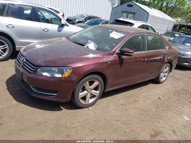 44918198 :رقم المزاد ، 1VWAT7A39EC022272 vin ، 2014 Volkswagen Passat 1.8t Wolfsburg Edition مزاد بيع
