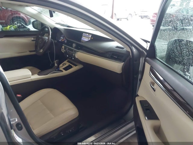 44918273 :رقم المزاد ، 58ABK1GG0GU005461 vin ، 2016 Lexus Es 350 مزاد بيع