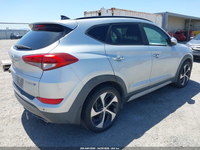 KM8J33A26HU518031 Hyundai Tucson Limited