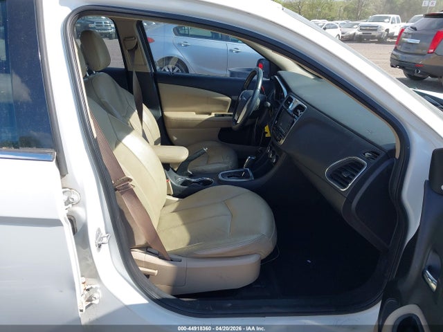 Продаж на аукціоні авто 2011 Chrysler 200 Limited, vin: 1C3BC2FG5BN571980, номер лоту: 44918360