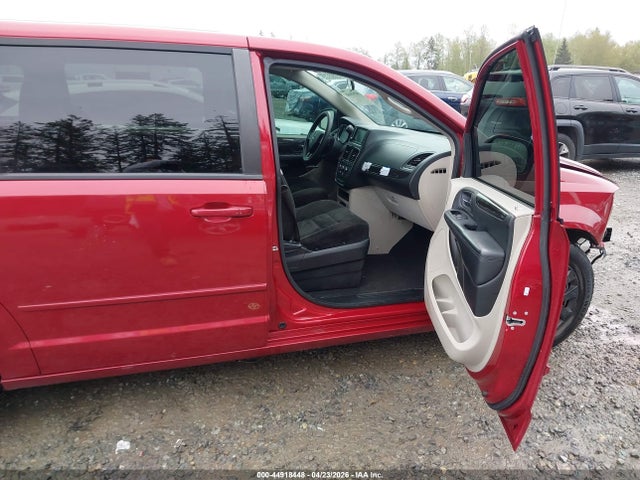 2C4RDGBG4FR613851 Dodge Grand Caravan Se